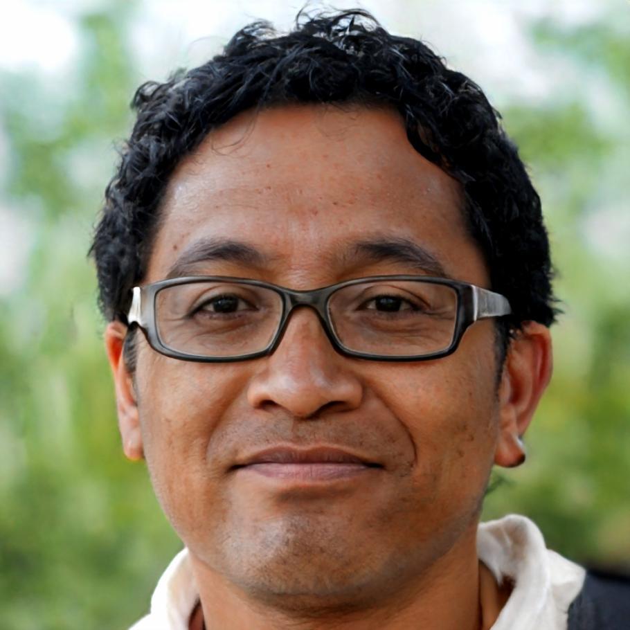 Carlos Mendoza, Director Financiero